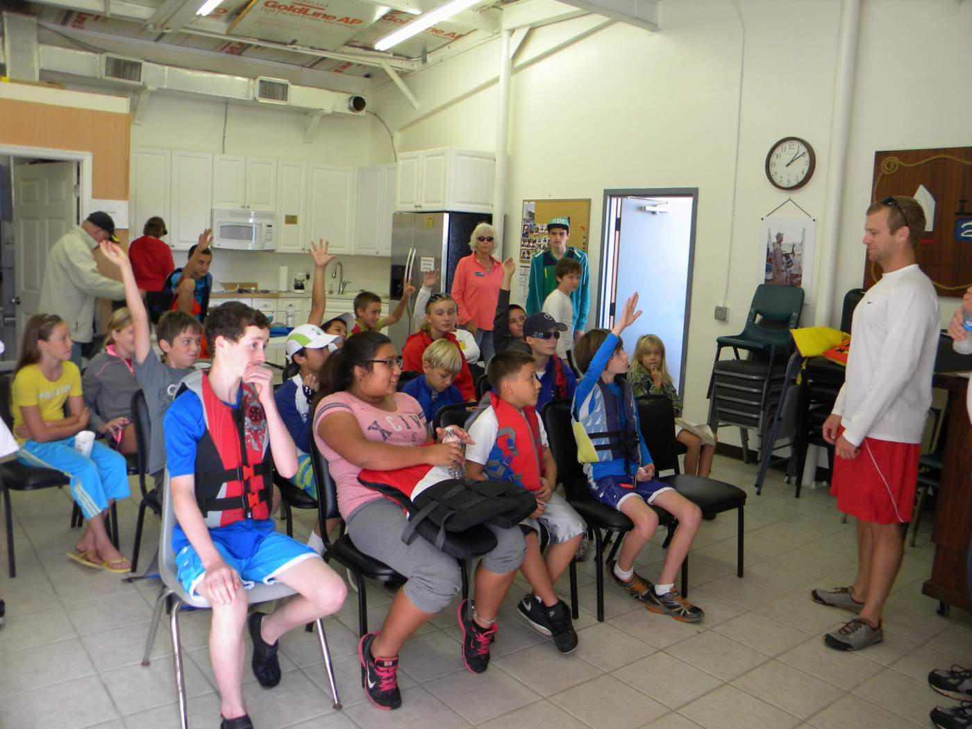 Youth Sailors Learning